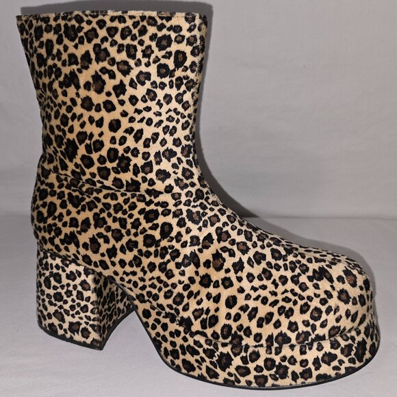 PLATS 1970's Style Leopard Print Furry Fabric Side Zip Platform